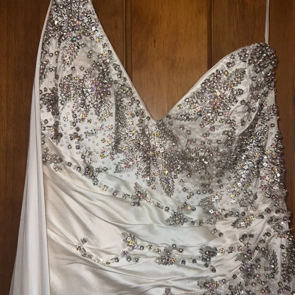 Mac Duggal One Shoulder Sequin Dress - White and Silver - Picture 4 of 7